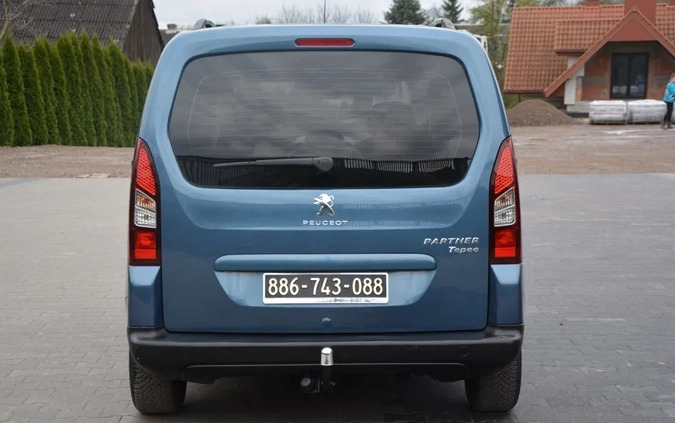 Peugeot Partner cena 29900 przebieg: 214000, rok produkcji 2012 z Toruń małe 781